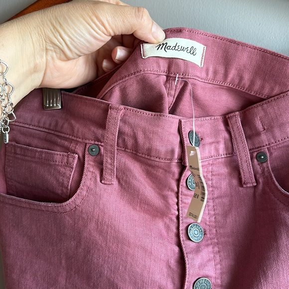 NWT Madewell Garment-Dyed Button-Front High-Rise
Denim Shorts size 27 - Picture 3 of 6